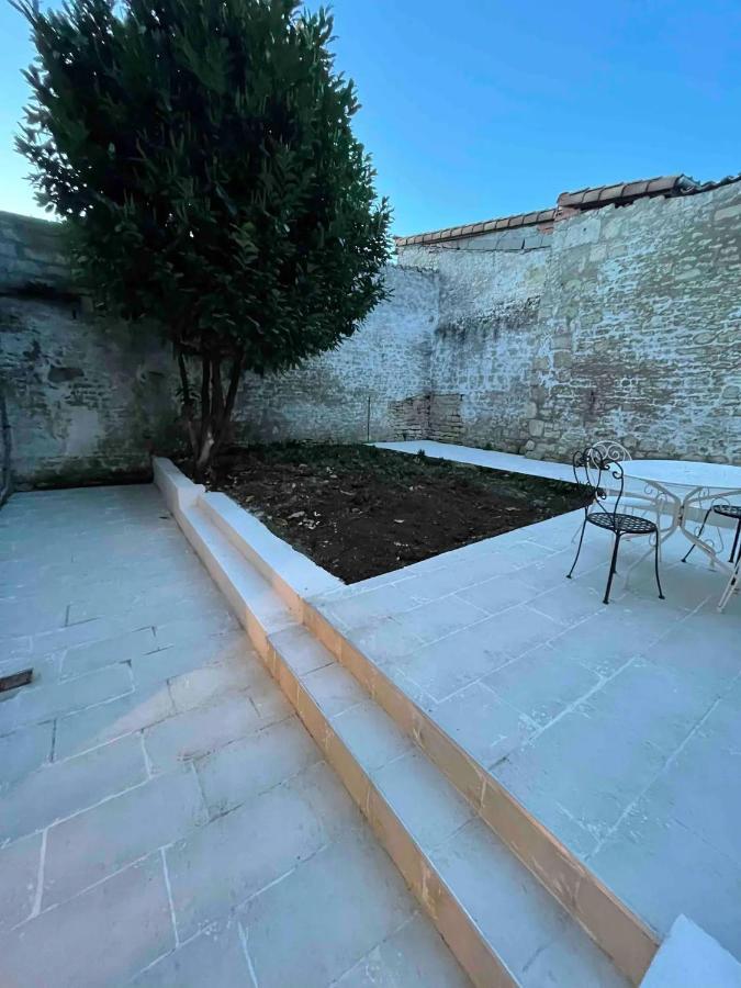 Le Jardin Niortais - Hyper Centre- Proche Gare - Paisible - Grand Jardin Prive, Wifi Hd -Netflix Exterior foto